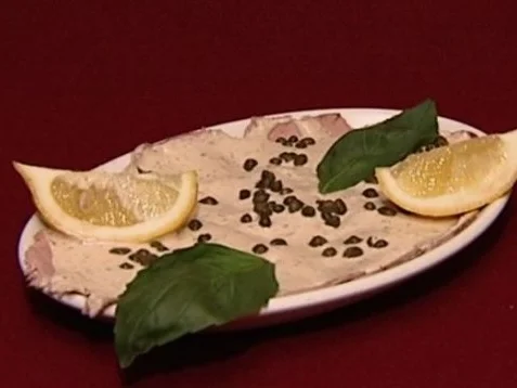 Überbackene Auberginenröllchen, Vitello Tonnato und Pimientos (Julia Josten) - Rezept