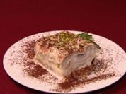 Schattenmorellen im Blätterteig in Mascarpone-Süßmilchsoße (Ina Menzer) - Rezept