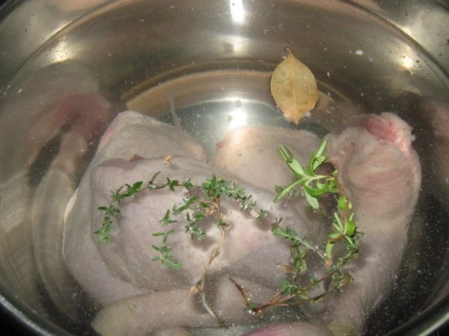 Hühnersuppe mitten im Sommer - daher mediterran angehaucht - Rezept - Bild Nr. 3