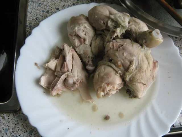 Hühnersuppe mitten im Sommer - daher mediterran angehaucht - Rezept - Bild Nr. 6