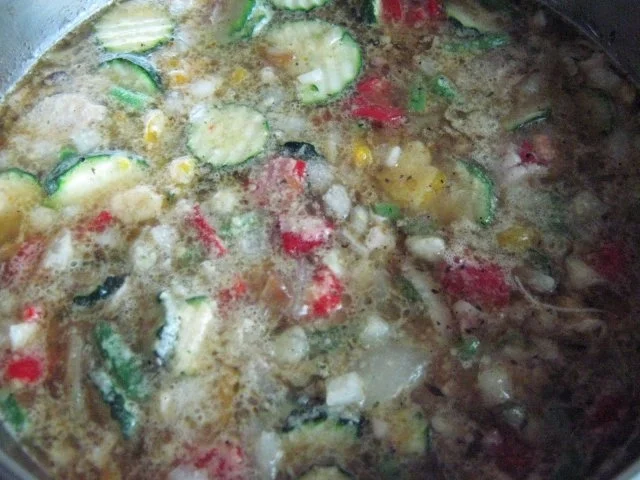 Hühnersuppe mitten im Sommer - daher mediterran angehaucht - Rezept - Bild Nr. 7