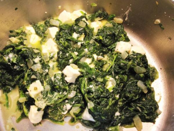 Blattspinat mit Feta ... - Rezept mit Bild - kochbar.de