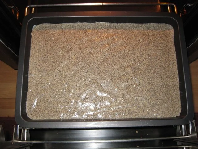 Rezept: Mohnschnitten mit Joghurtcreme und Erdbeergelee Bild Nr. 2 Mohnschnitten mit Joghurtcreme und Erdbeergelee - Rezept - Bild Nr. 2