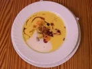 Rezept: Zimt-Kürbiskernsuppe mit frittiertem Gemüse und Buttercroûtons Zimt-Kürbiskernsuppe mit frittiertem Gemüse und Buttercroûtons - Rezept