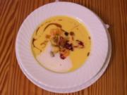 Zimt-Kürbiskernsuppe mit frittiertem Gemüse und Buttercroûtons - Rezept