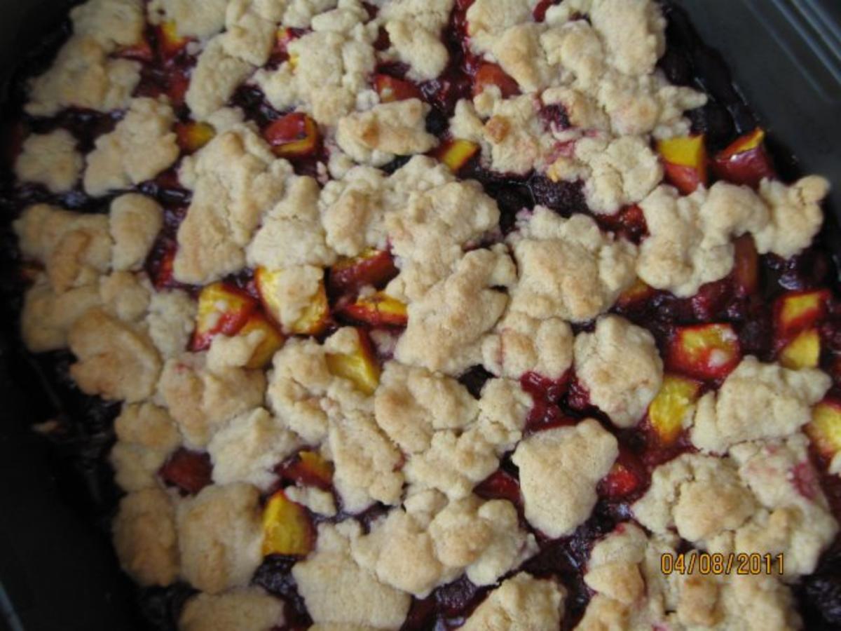 Nektarinen - Himbeer - Crumble - Rezept - kochbar.de