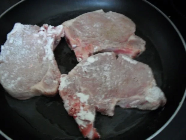 Kotelett mit Zwiebel-Sahne-Sößle - Resteverwertung - Rezept - Bild Nr. 5