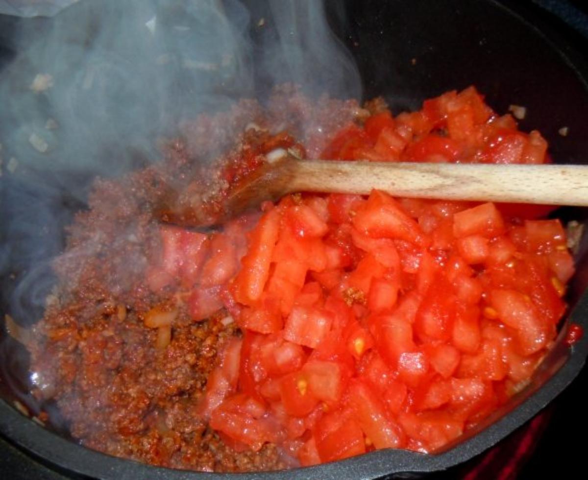 Spaghetti mit Tomaten-Fleisch-Sauce - Rezept - Bild Nr. 4