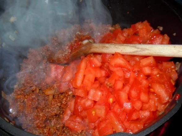 Rezept: Spaghetti mit Tomaten-Fleisch-Sauce Bild Nr. 4 Spaghetti mit Tomaten-Fleisch-Sauce - Rezept - Bild Nr. 4