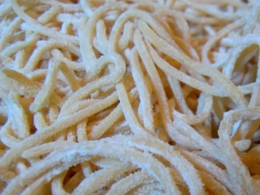 Rezept: Spaghetti mit Tomaten-Fleisch-Sauce Bild Nr. 7 Spaghetti mit Tomaten-Fleisch-Sauce - Rezept - Bild Nr. 7