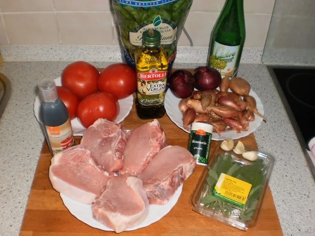 Rezept: Italienische Koteletts mit Zwiebeln und Tomaten Bild Nr. 2 Italienische Koteletts mit Zwiebeln und Tomaten - Rezept - Bild Nr. 2