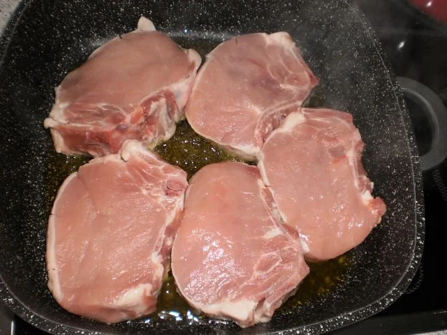 Rezept: Italienische Koteletts mit Zwiebeln und Tomaten Bild Nr. 11 Italienische Koteletts mit Zwiebeln und Tomaten - Rezept - Bild Nr. 11