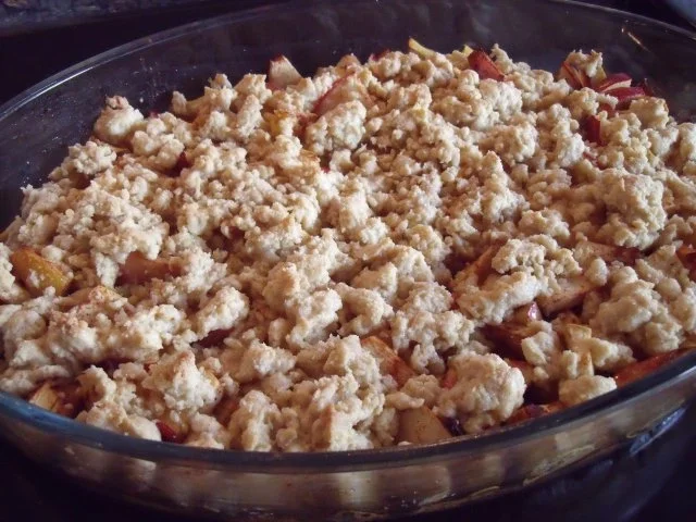 Apple Crumble, fruchtige Apfel-Süßspeise oder Dessert - Rezept