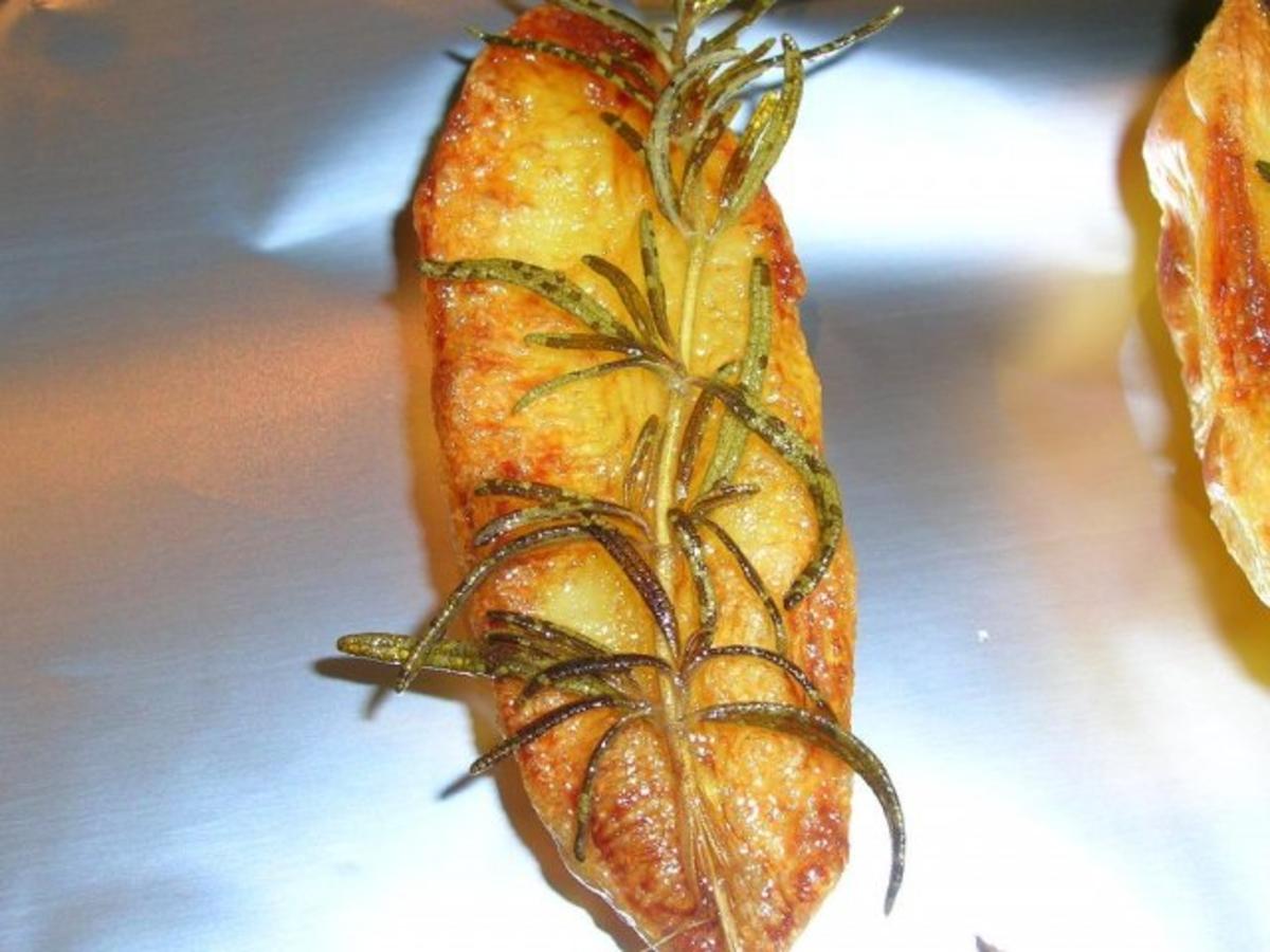 Hinguck-Kartoffeln (mit frischen Kräutern) - Rezept - Bild Nr. 4