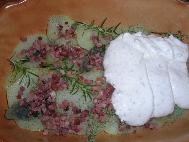 Rezept: Schweinesteaks auf Kohlrabi mit Mozzarella überbacken an Hinguck Kartoffeln Bild Nr. 10 Schweinesteaks auf Kohlrabi mit Mozzarella überbacken an Hinguck Kartoffeln - Rezept - Bild Nr. 10