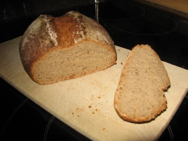 Rezept: Schnelles Krustenbrot Bild Nr. 2 Schnelles Krustenbrot - Rezept - Bild Nr. 2