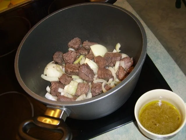 Rezept: Rindsgulasch Niedertemperatur Bild Nr. 5 Rindsgulasch Niedertemperatur - Rezept - Bild Nr. 5