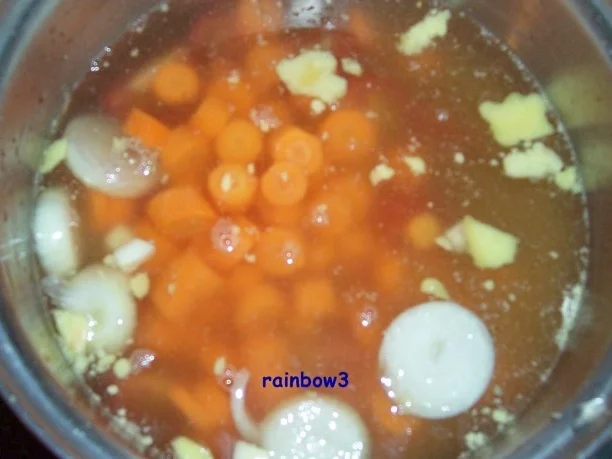Rezept: Kochen: Sahnige Möhrensuppe Bild Nr. 3 Kochen: Sahnige Möhrensuppe - Rezept - Bild Nr. 3