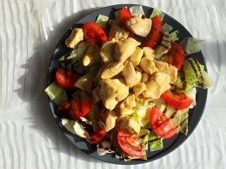 Honighähnchen auf Salatbett - Rezept