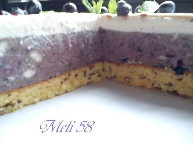 Rezept: Backen: Buttermilchtorte mit Heidelbeeren Bild Nr. 2 Backen: Buttermilchtorte mit Heidelbeeren - Rezept - Bild Nr. 2