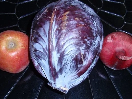 Rezept: Apfel-Rotkohl mit Filetgulasch und Schleifchennudeln Bild Nr. 2 Apfel-Rotkohl mit Filetgulasch und Schleifchennudeln - Rezept - Bild Nr. 2