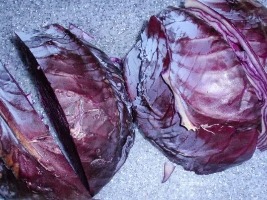 Rezept: Apfel-Rotkohl mit Filetgulasch und Schleifchennudeln Bild Nr. 4 Apfel-Rotkohl mit Filetgulasch und Schleifchennudeln - Rezept - Bild Nr. 4