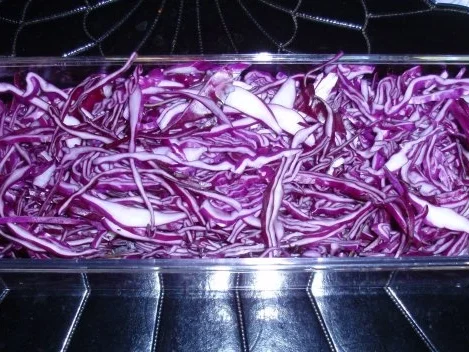 Rezept: Apfel-Rotkohl mit Filetgulasch und Schleifchennudeln Bild Nr. 5 Apfel-Rotkohl mit Filetgulasch und Schleifchennudeln - Rezept - Bild Nr. 5