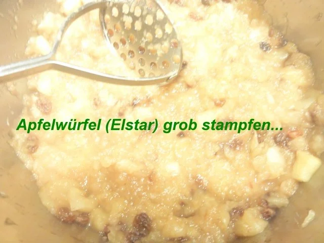 Hefe:    APFELKUCHEN hinter GITTER - Rezept - Bild Nr. 5