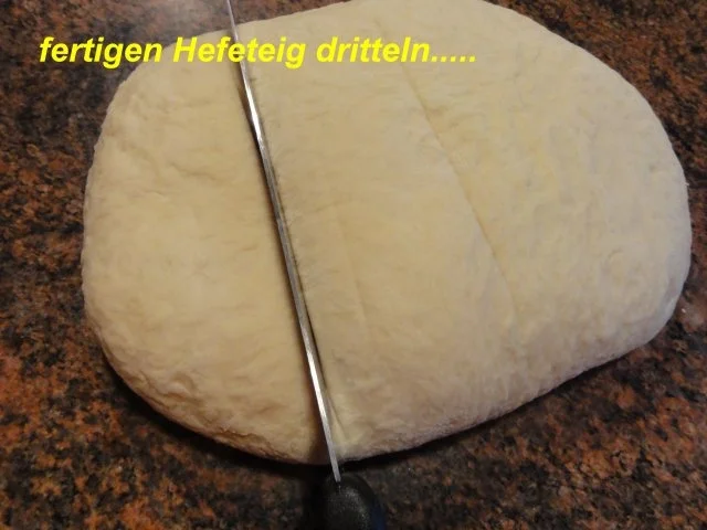 Hefe:    APFELKUCHEN hinter GITTER - Rezept - Bild Nr. 6
