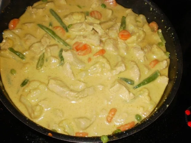 Rezept: Putengeschnetzeltes in leichter Käsesoße Bild Nr. 7 Putengeschnetzeltes in leichter Käsesoße - Rezept - Bild Nr. 7