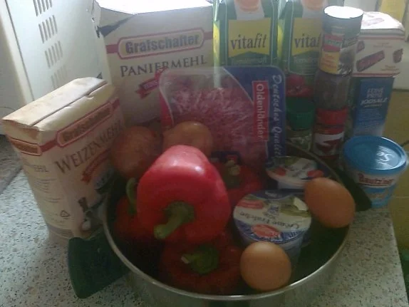 Gefüllte Paprikaschoten in Tomatensaft - Rezept