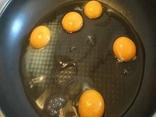 Spiegelei-Grundrezept - Rezept - Bild Nr. 2