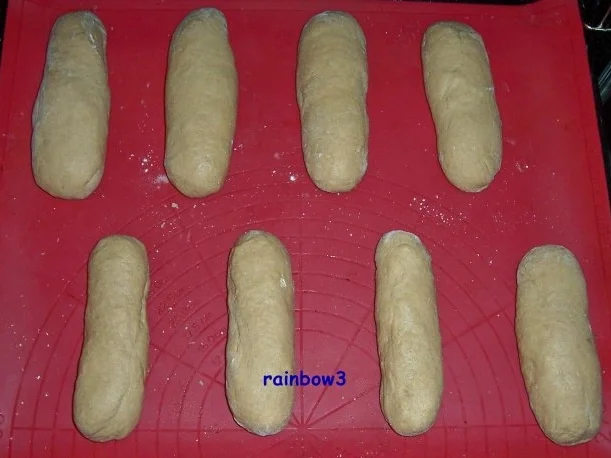 Rezept: Backen: Vollkorn-Baguette / Baguettebrötchen Bild Nr. 5 Backen: Vollkorn-Baguette / Baguettebrötchen - Rezept - Bild Nr. 5