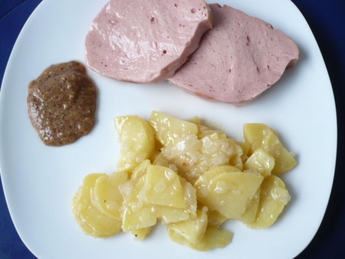 Leberkäse mit Kartoffelsalat - Rezept