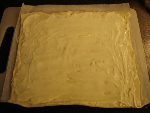 Flammkuchen mit Bacon und Frühlingszwiebeln - Rezept - Bild Nr. 2