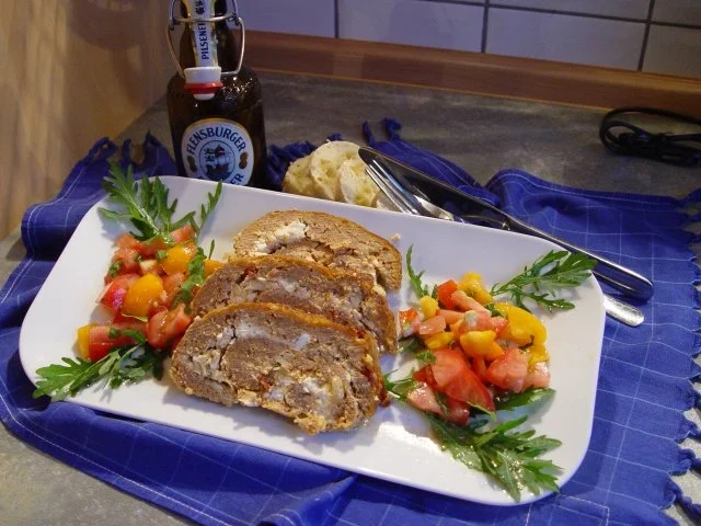 Mediterraner Hackbraten mit Tomatensoße - Rezept - Bild Nr. 8