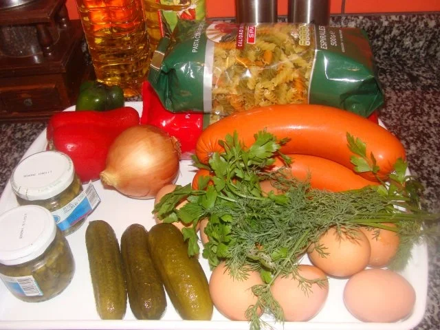 Nudeln : - Nudelsalat mit Fleischwurst und... - Rezept - Bild Nr. 3