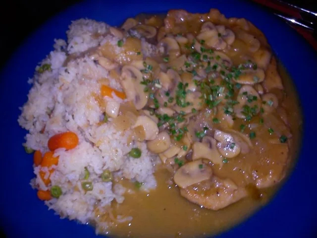 Champignonschnitzelmit Gemüsereis - Rezept