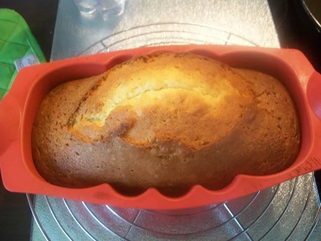 Rezept: Zitronenkuchen *locker & leicht* Bild Nr. 4 Zitronenkuchen *locker & leicht* - Rezept - Bild Nr. 4