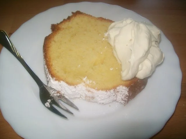 Rezept: Zitronenkuchen *locker & leicht* Bild Nr. 5 Zitronenkuchen *locker & leicht* - Rezept - Bild Nr. 5