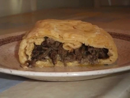 Rezept: Hackfleisch im Eierkuchenmantel Hackfleisch im Eierkuchenmantel - Rezept