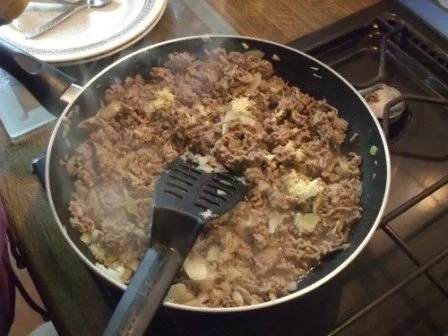 Rezept: Hackfleisch im Eierkuchenmantel Bild Nr. 4 Hackfleisch im Eierkuchenmantel - Rezept - Bild Nr. 4