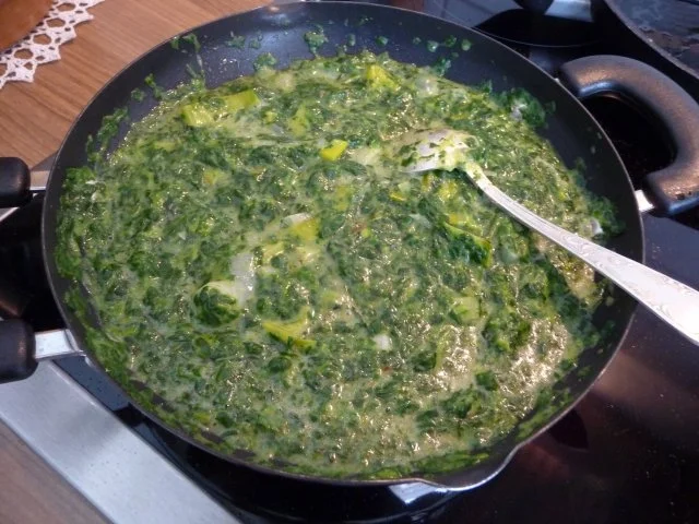 Rezept: Resteverwertung : ...von Nudeln und dazu Spinat Bild Nr. 2 Resteverwertung : ...von Nudeln und dazu Spinat - Rezept - Bild Nr. 2