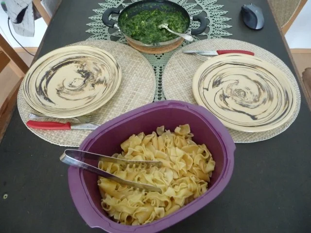 Rezept: Resteverwertung : ...von Nudeln und dazu Spinat Bild Nr. 3 Resteverwertung : ...von Nudeln und dazu Spinat - Rezept - Bild Nr. 3