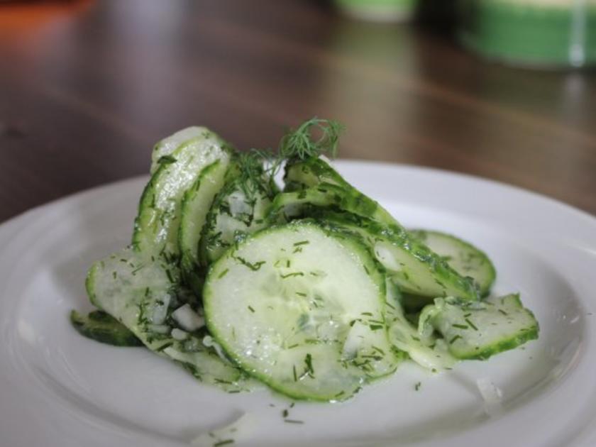 Gurkensalat leicht und lecker - Rezept mit Bild - kochbar.de