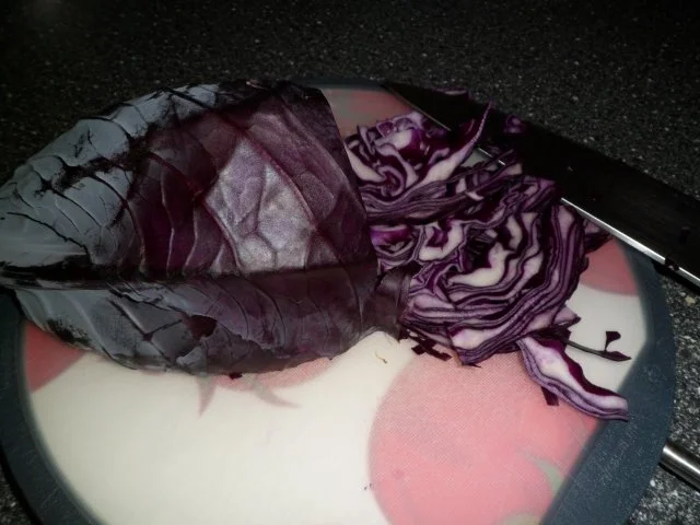 Rezept: Rotkohlsalat - superschnell & supereinfach Bild Nr. 3 Rotkohlsalat - superschnell & supereinfach - Rezept - Bild Nr. 3