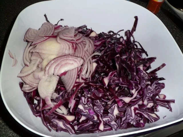 Rezept: Rotkohlsalat - superschnell & supereinfach Bild Nr. 5 Rotkohlsalat - superschnell & supereinfach - Rezept - Bild Nr. 5