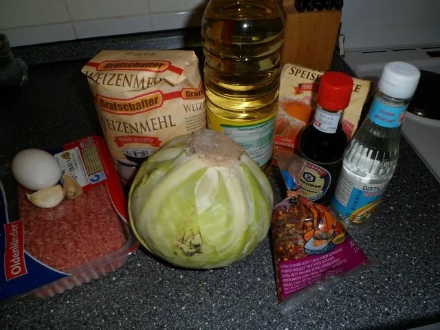 Gefüllte Teigtaschen mit sauerem Dip - Rezept - Bild Nr. 2