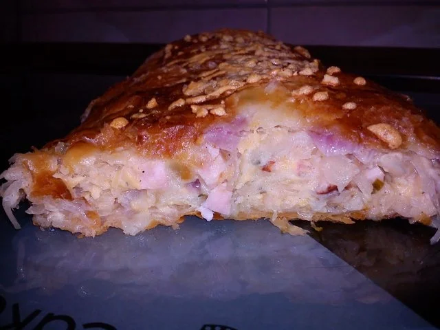 Rezept: Sauerkrautstrudel Bild Nr. 4 Sauerkrautstrudel - Rezept - Bild Nr. 4