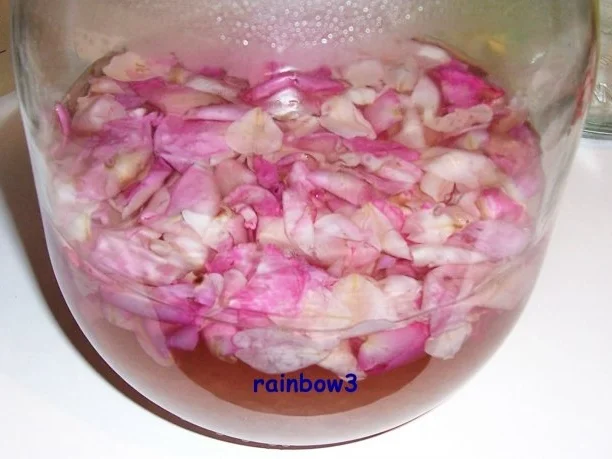 Rezept: Einmachen: Rosen-Apfel-Gelee Bild Nr. 4 Einmachen: Rosen-Apfel-Gelee - Rezept - Bild Nr. 4